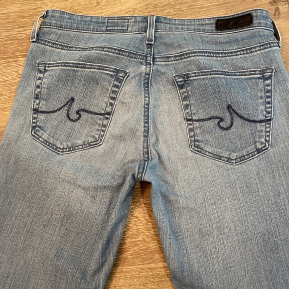 🦋AG Low Rise Faded Skinny Jean🦋 - Picture 5 of 5